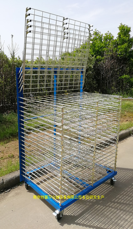 千層架也稱絲印千層架、千層車、乾燥架、晾曬架、晾紙架、網(wǎng)架、層架臺車及印刷車和干燥架，咨詢電話025-88802418